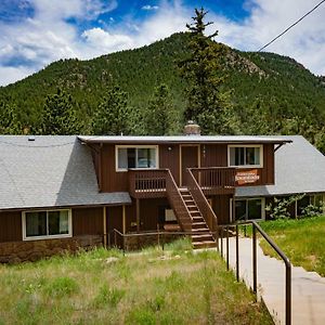 Estes Park Adventure Hostel